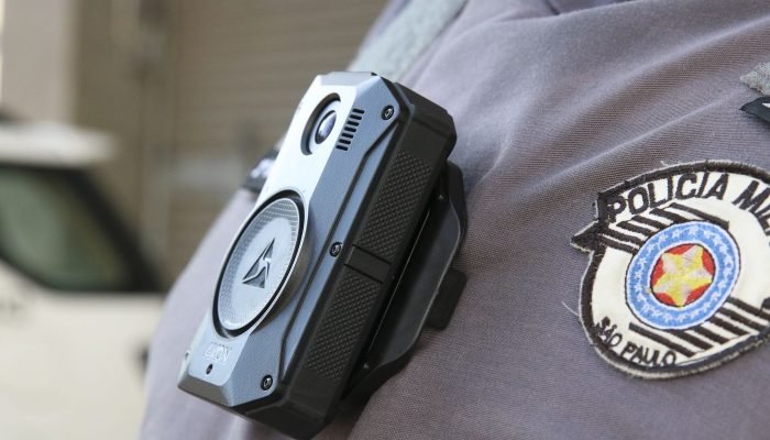 cameras_uniformes_de_policiais_militares_sao_paulo_rvrsa_abr_2804223638_0.jpg